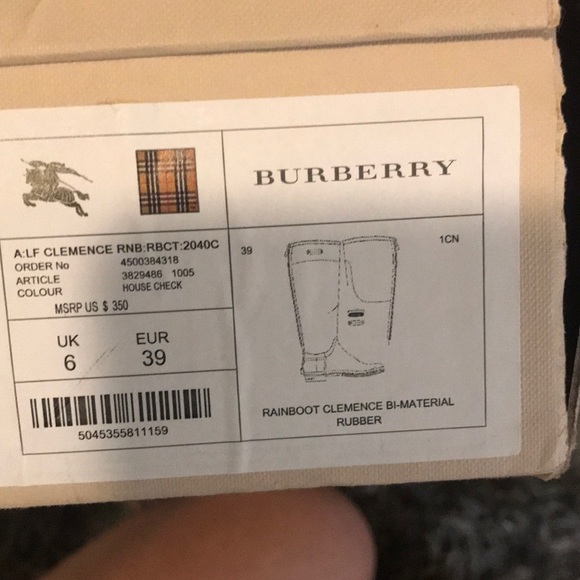 Burberry rainboots without box - Picture 3 of 3